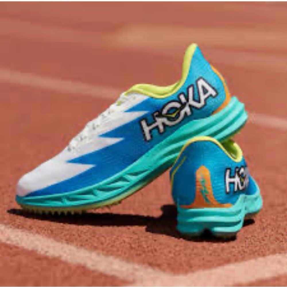 Hoka All Gender Crescendo MD Spikes - 7 Men/8.5 Women